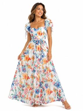 Floral Puff-Sleeve Maxi Dress in White Floral